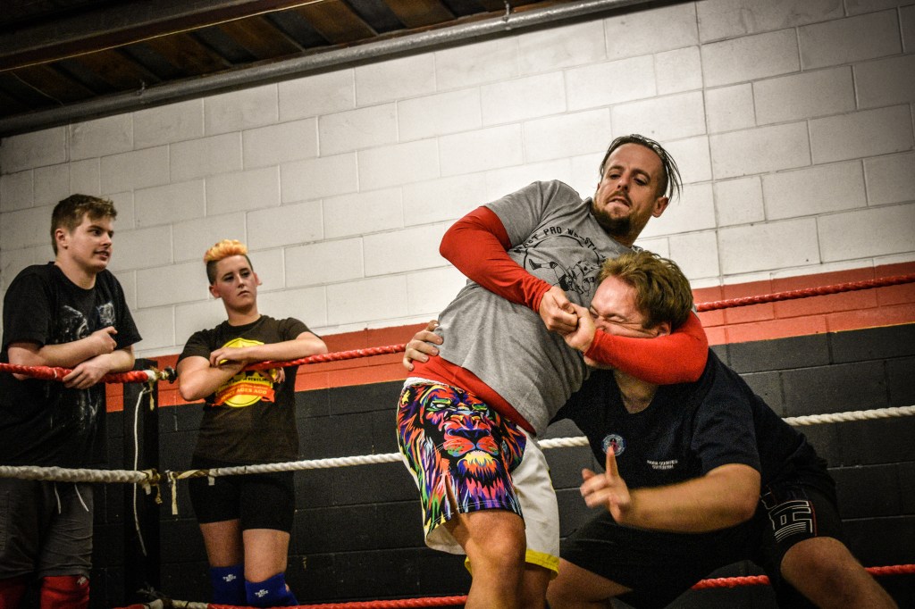 Pro wrestling schools near me